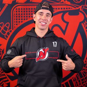 Evan Rodrigues #17 New Jersey Devils Hockey Black Logo Hoodie